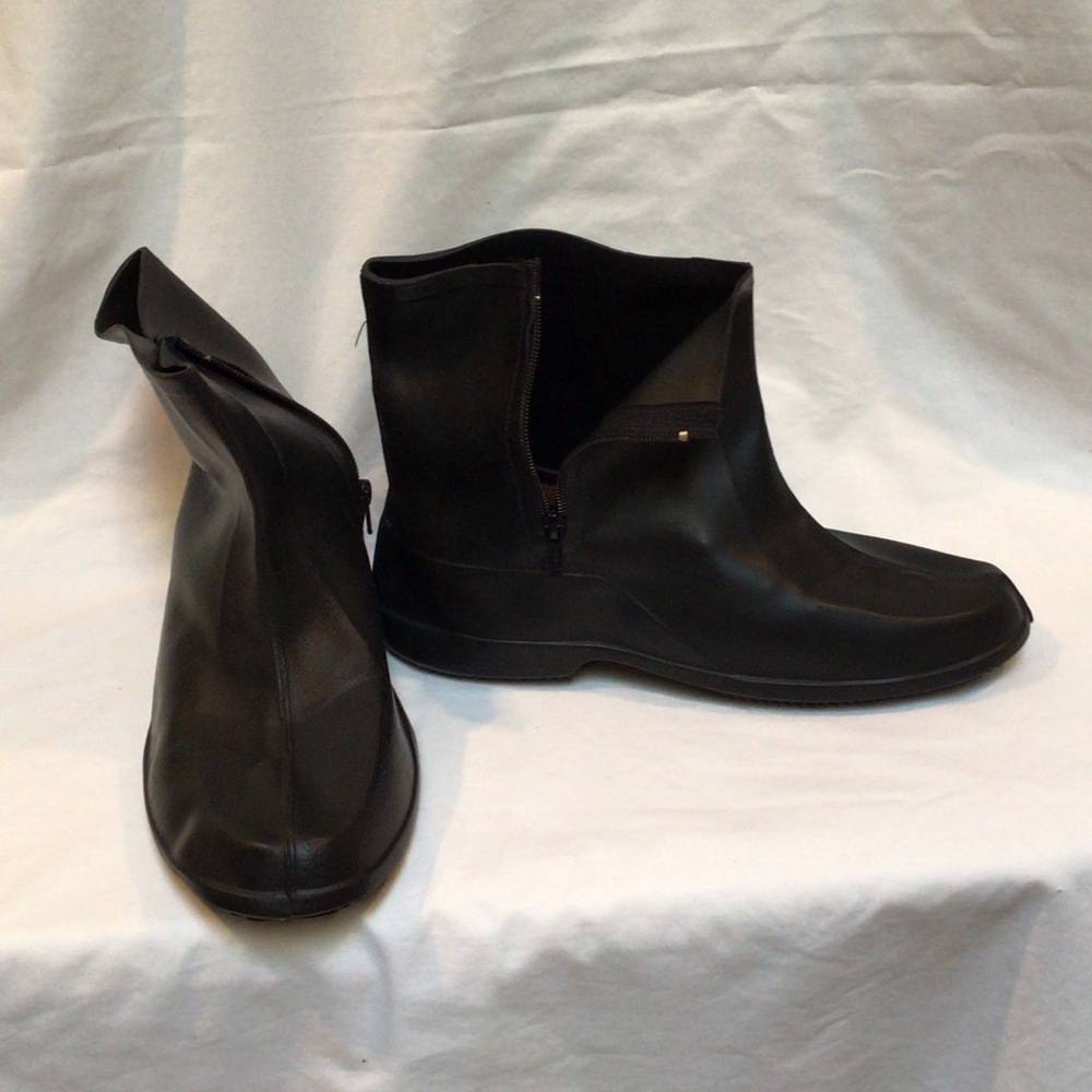 Haband Black Ankle Boot Overshoes with Side Zipper